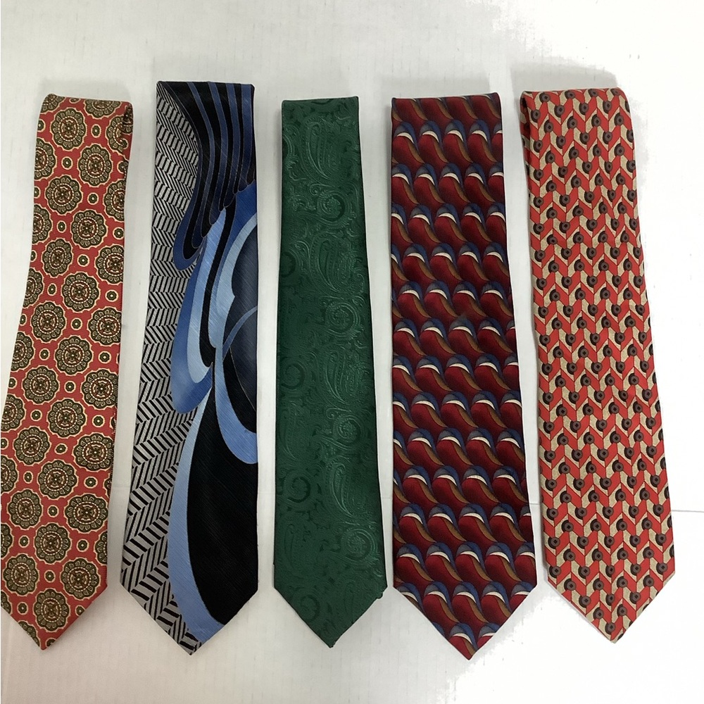 5Pc bundle Silk Tie Collection all silk all approximately 57” long  gently worn
